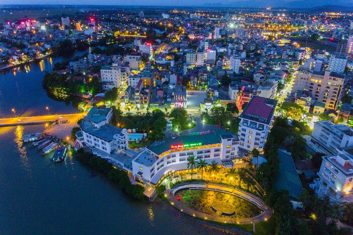 khách sạn 4 sao ở Huế