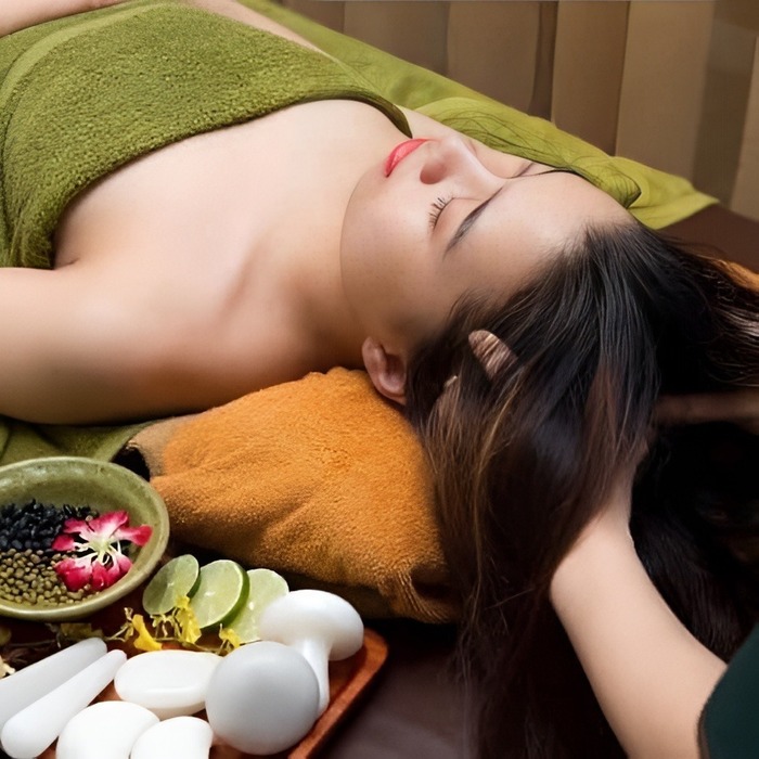 khách sạn gần sông Thu Bồn