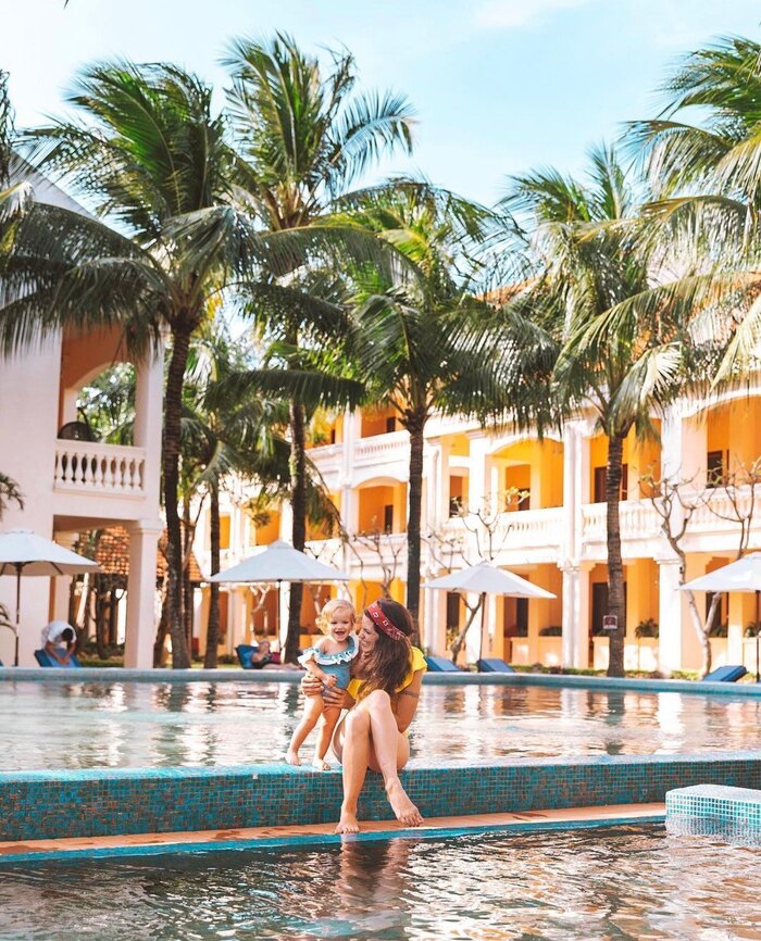 khách sạn gần sông Thu Bồn