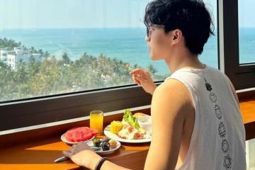 Hòa mình vào khung cảnh biển xanh, cát trắng thơ mộng tại đảo ngọc với điểm dừng The Tahiti Beach Hotel Phú Quốc