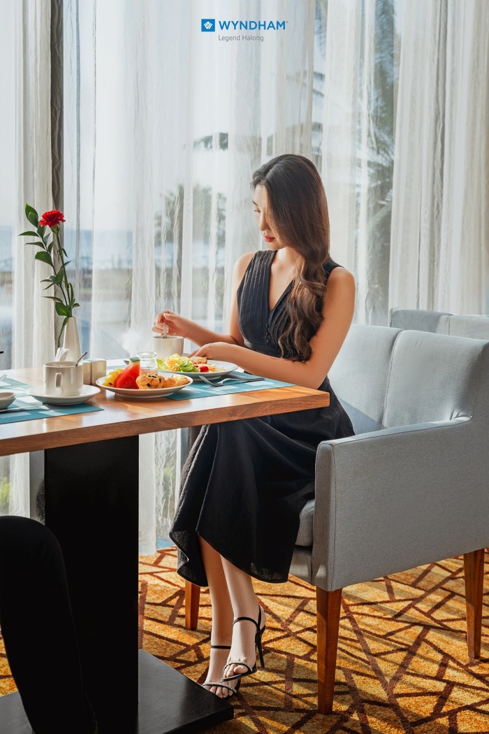 chuỗi nhà hàng cao cấp tại khách sạn nổi tiếng trung tâm Hạ Long
