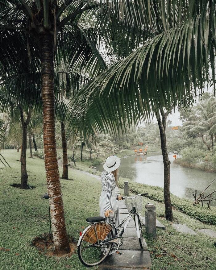 không gian sống xanh thơ mộng tại resort gần bãi biển Lăng Cô 