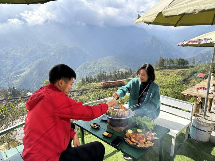 tổ chức tiệc BBQ tại homestay đẹp ở Sapa 