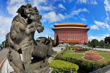 Khách sạn Grand Taipei, toà cung điện sơn son thiếp vàng nổi bật ở Đài Bắc