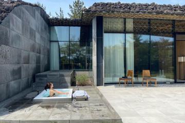 Hiện đại và 'chanh sả' tại khu nghỉ dưỡng Lotte Art Villas hàng đầu Jeju