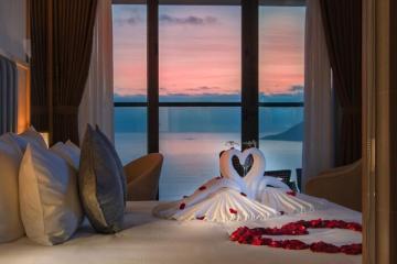 Trải nghiệm chiêm ngưỡng view biển thơ mộng từ trên cao tại khách sạn Grand Gosia Nha Trang