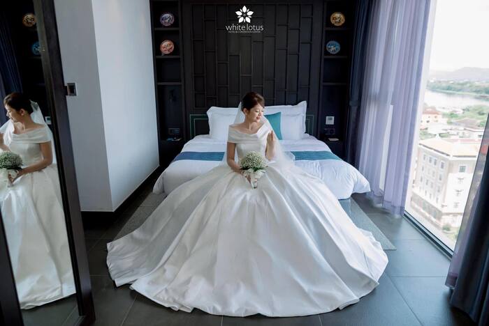 khách sạn White Lotus Huế