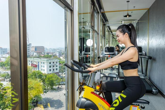 khách sạn White Lotus Huế