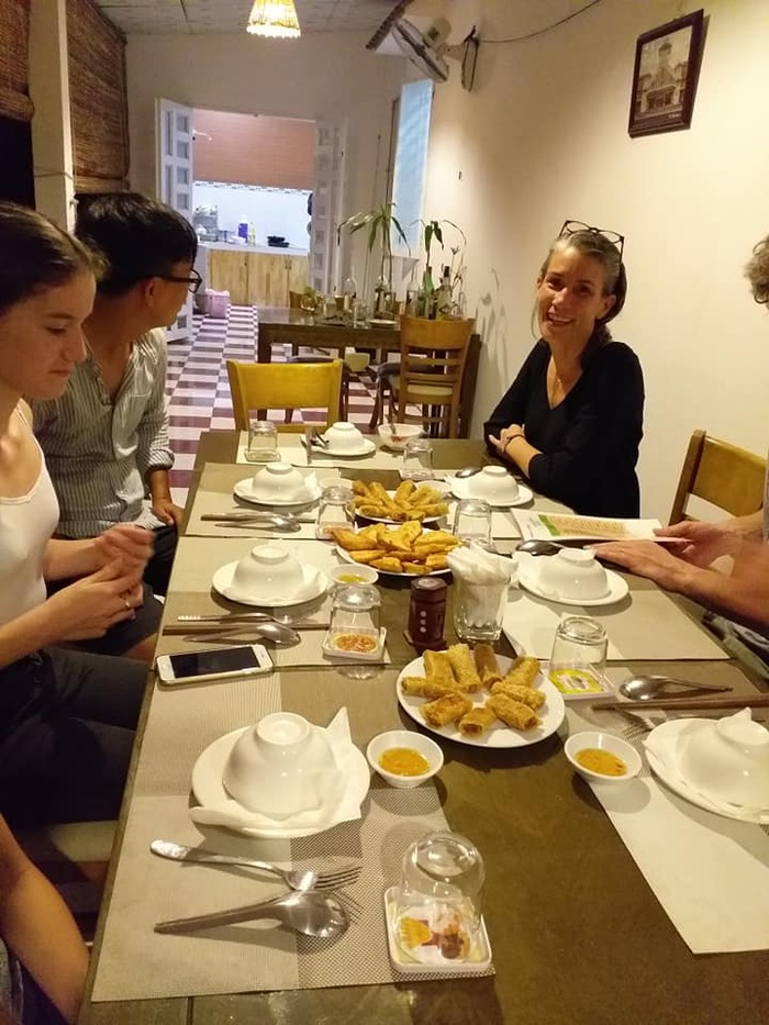 thưởng thức ẩm thực miền Tây tại homestay chất lượng ở Cần Thơ 