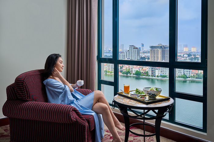 view phòng thơ mộng ở khách sạn gần hồ Tây Hà Nội