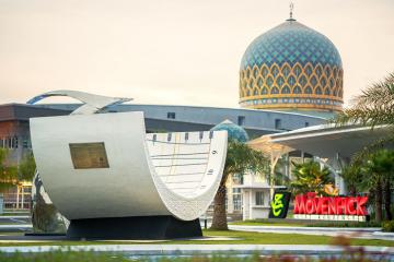 Ghé thăm Movenpick Hotel Convention Centre KLIA, khách sạn mái vòm độc đáo ở đất nước Mã Lai
