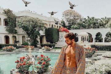 Lạc vào thiên đường Taj Lake Palace, 'cung điện' nổi xa hoa bậc nhất Ấn Độ