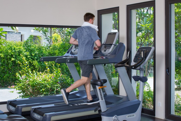 phòng gym hiện đại tại khách sạn 4 sao ở Ninh Thuận