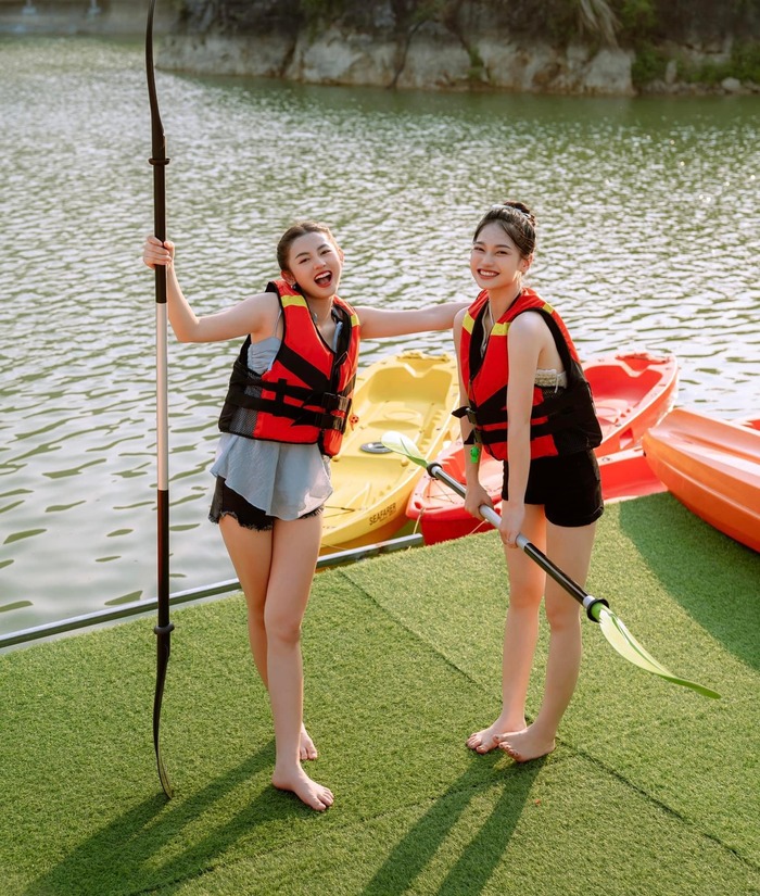 chèo thuyền kayak tại khách sạn 5 sao ở Ninh Bình 