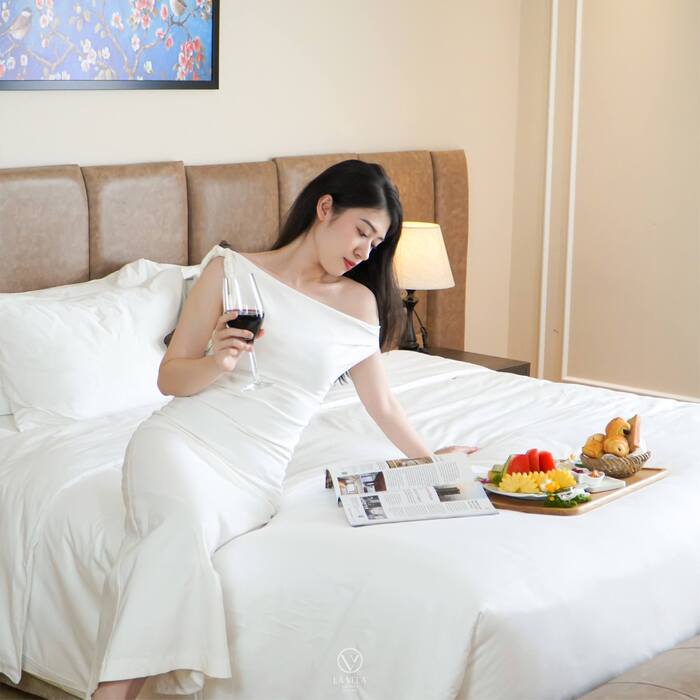 phòng nghỉ sang trọng ở khách sạn gần sân bay Phú Bài 