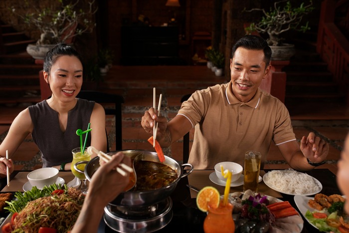 khám phá các món ăn hấp dẫn tại khách sạn gần sân bay Tuy Hòa 