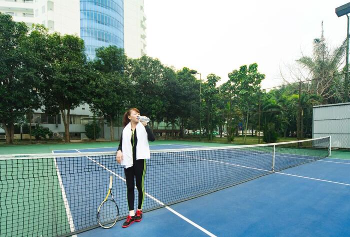 sân tennis ở khách sạn gần sân bay Vinh
