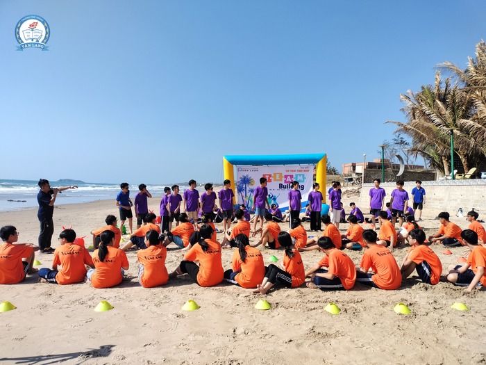 tổ chức teambuilding tại resort gần bãi biển Mũi Né