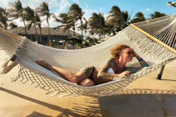Cung cấp ‘vitamin sea’ sôi động và thư giãn tại khu nghỉ dưỡng Pandanus Resort Mũi Né sang chảnh