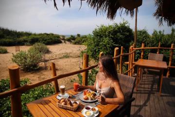 Uga Chena Huts Yala, cánh cửa thần kỳ đưa bạn trở về thiên nhiên hoang dã với muôn chim vạn thú