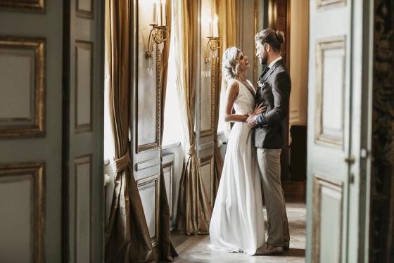Sau cánh cửa Bayerischer Hof là cả một cuộc sống thượng lưu của giới quý tộc Đức ngày xưa