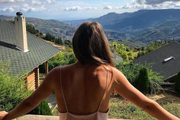 Khám phá Hyades Mountain Resort, khách sạn lấy cảm hứng từ gỗ và thiên nhiên tại Hy Lạp