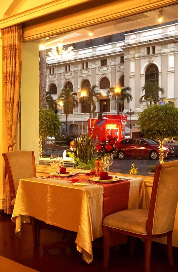 nhà hàng khách sạn 4 sao ở TP Hồ Chí Minh