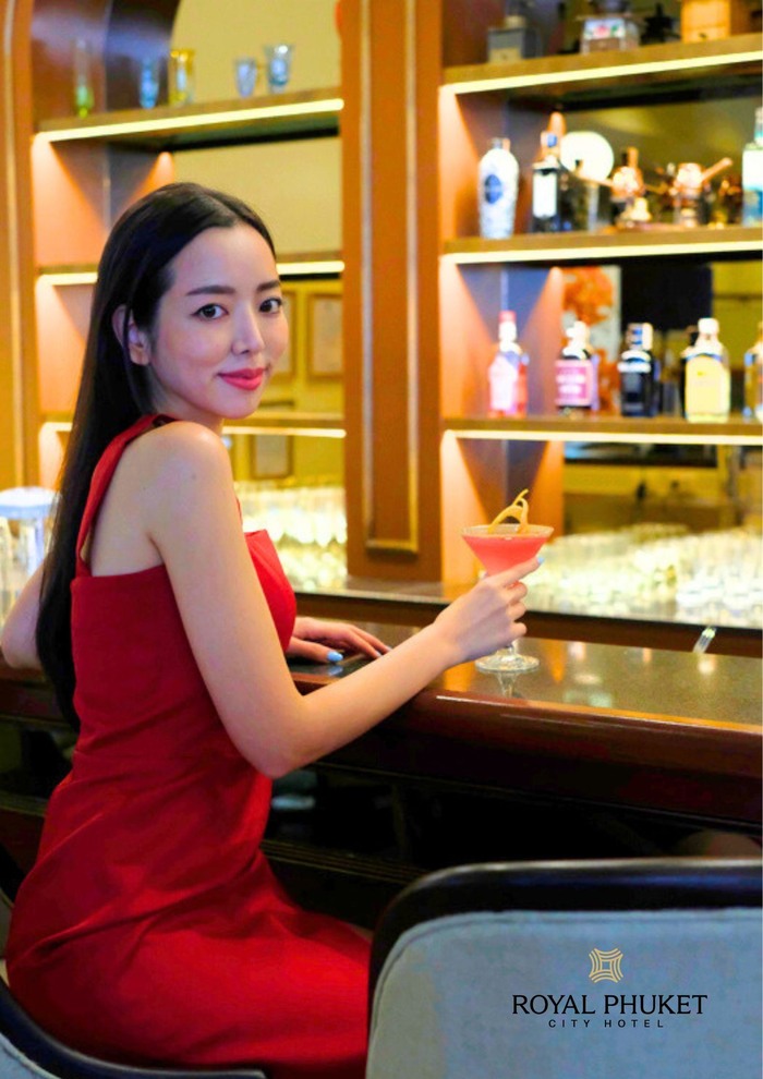 khám phá menu đồ uống hấp dẫn tại khách sạn 5 sao ở Phuket Thái Lan