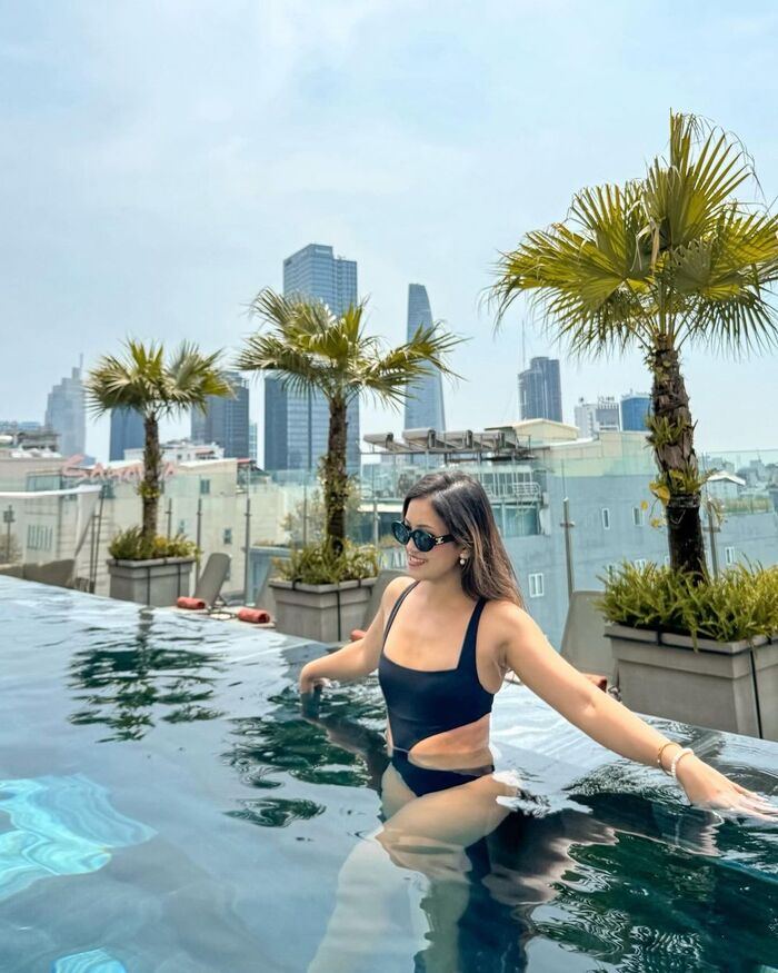 khách sạn gần Thảo Cầm Viên TP HCM sở hữu bể bơi view thành phố
