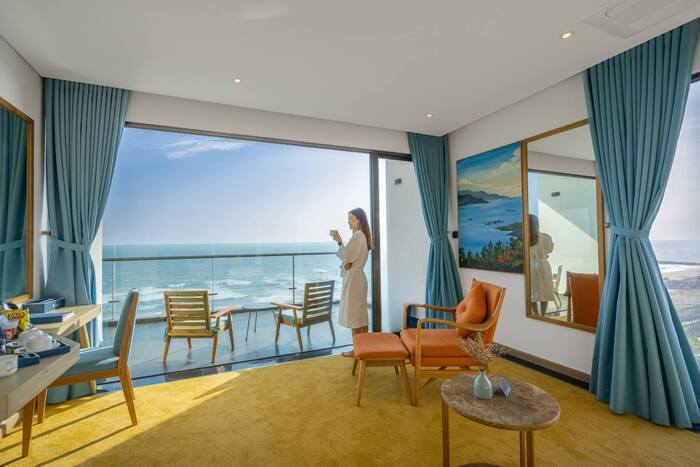 Khách sạn gần tháp Nghinh Phong Phú Yên sở hữu phòng nghỉ view biển thơ mộng