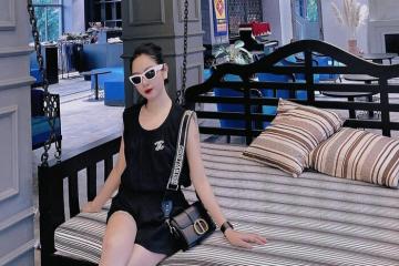 Ngắm nhìn toàn cảnh núi Fansipan và thung lũng Mường Hoa đẹp như tranh vẽ từ khách sạn Sapa Charm