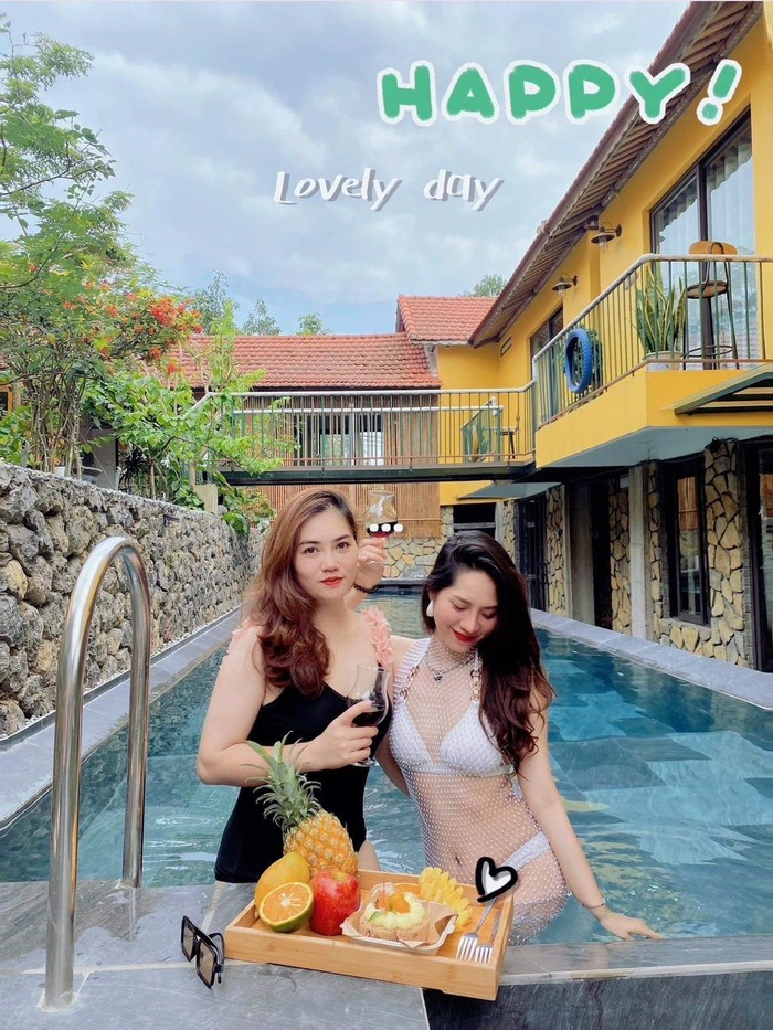 vui chơi giải trí tại khu bể bơi homestay đẹp ở Ninh Bình 