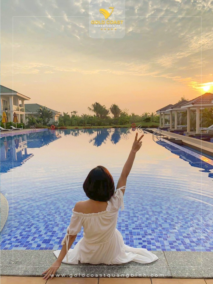 bể bơi lớn tại khách sạn 5 sao ở Quảng Bình