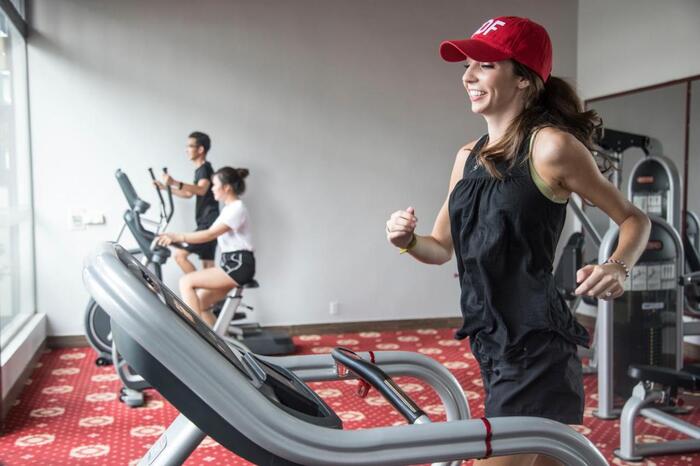 phòng gym ở khách sạn gần sân bay Cà Mau