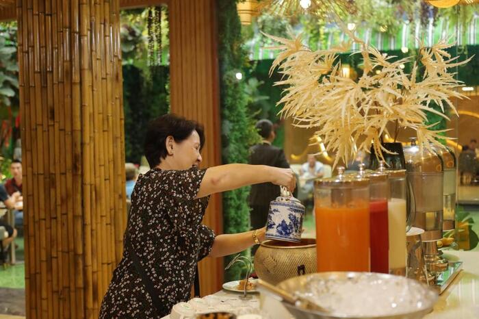 khách sạn gần sân bay Pleiku sở hữu quầy buffet đa dạng