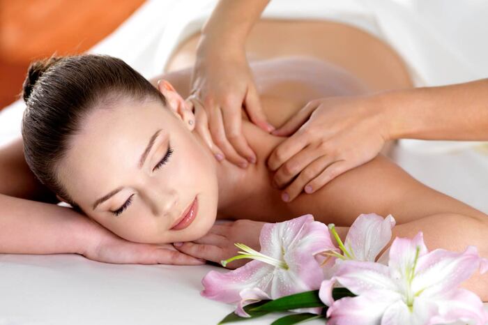 thư giãn tại spa thuộc khách sạn 4 sao ở Hà Nội