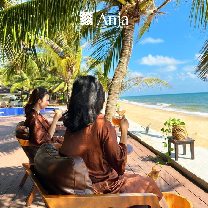 chill bên bờ biển tại khách sạn 4 sao ở Phú Quốc