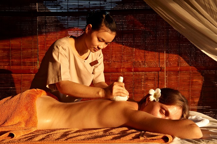 trị liệu sức khỏe tại spa thuộc khách sạn 4 sao ở Phú Quốc