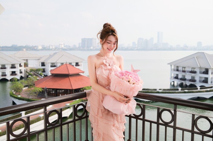 Khách sạn trang trí giáng sinh đẹp ở Việt Nam - InterContinental Hanoi Westlake